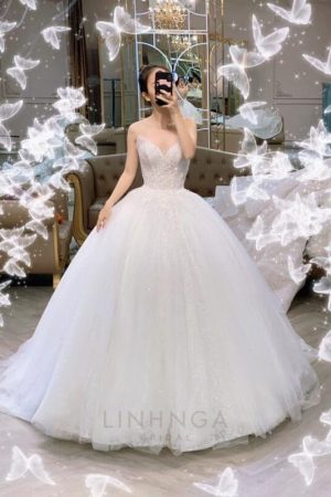 VÁY CƯỚI CÚP NGỰC NHẸ NHÀNG BỒNG BỀNH HNLT172
