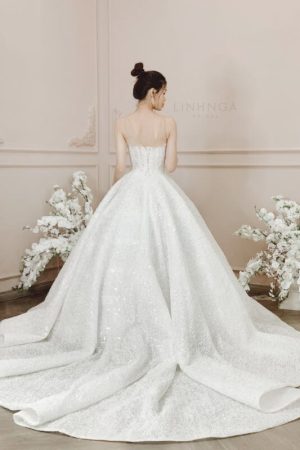 VÁY LỄ LIMITED LM028