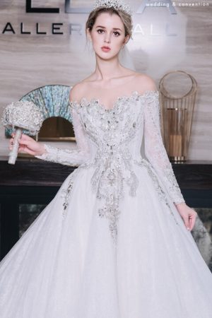 VÁY CƯỚI CÔNG CHÚA LÀM LỄ TAY DÀI ĐÍNH ĐÁ LT177