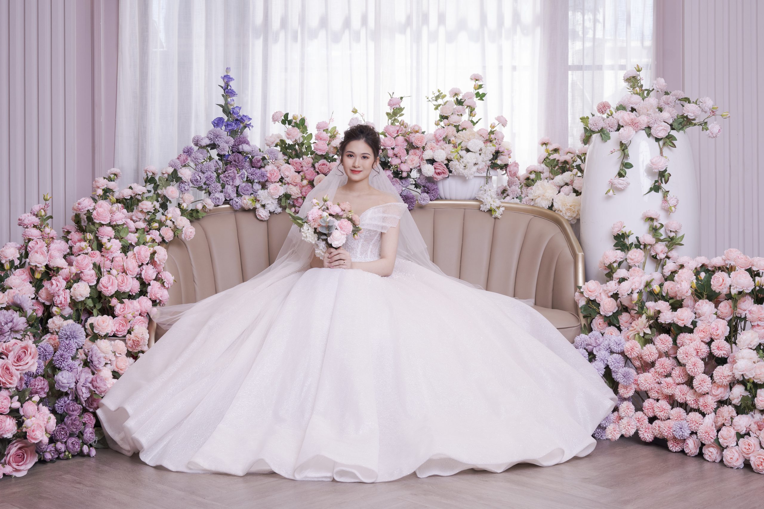 Váy lễ luxury