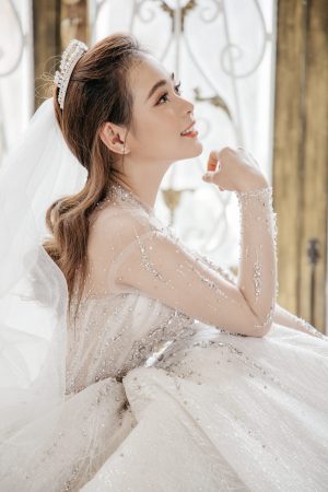 Váy cưới làm lễ Luxury LT273