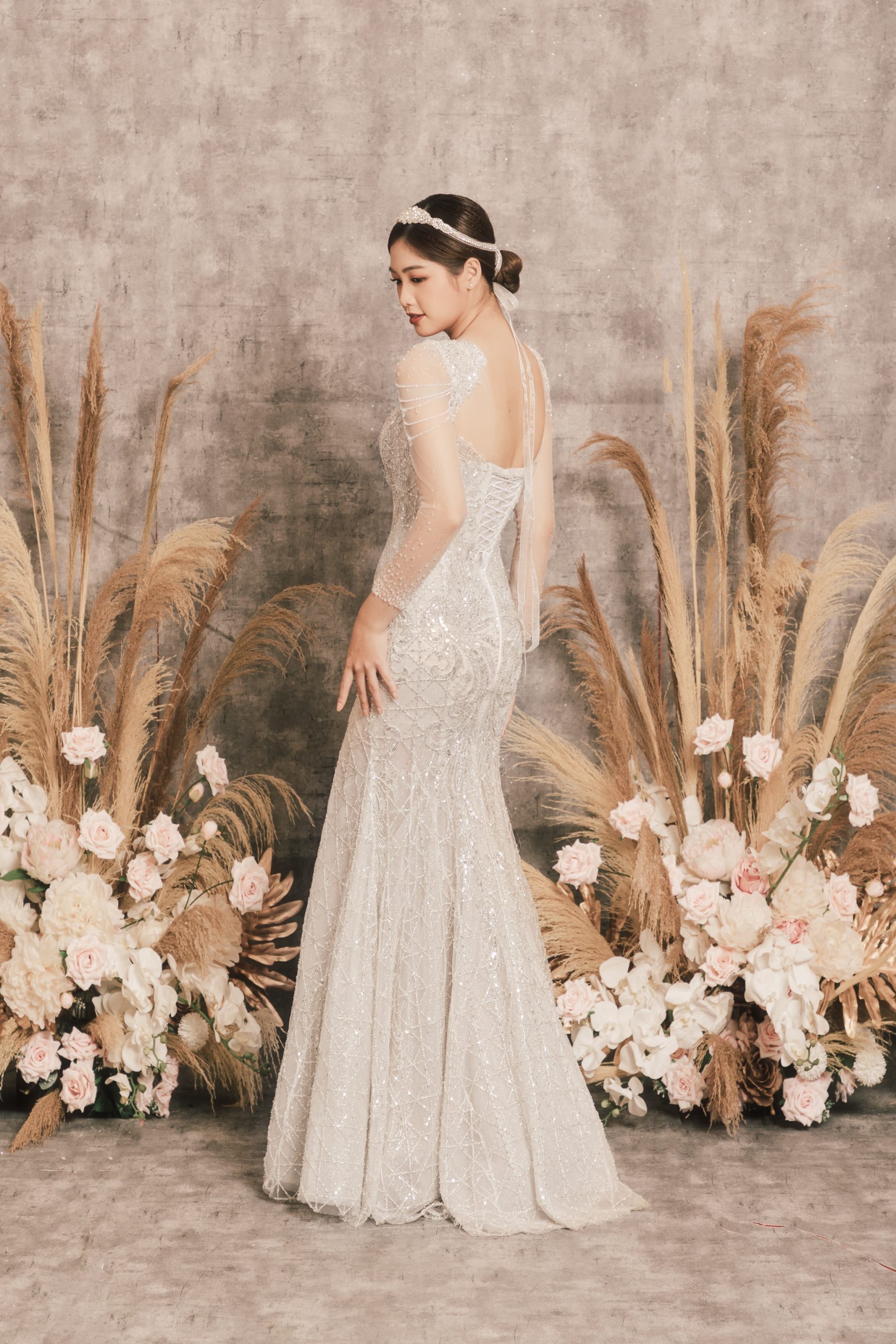 Váy chào bàn luxury