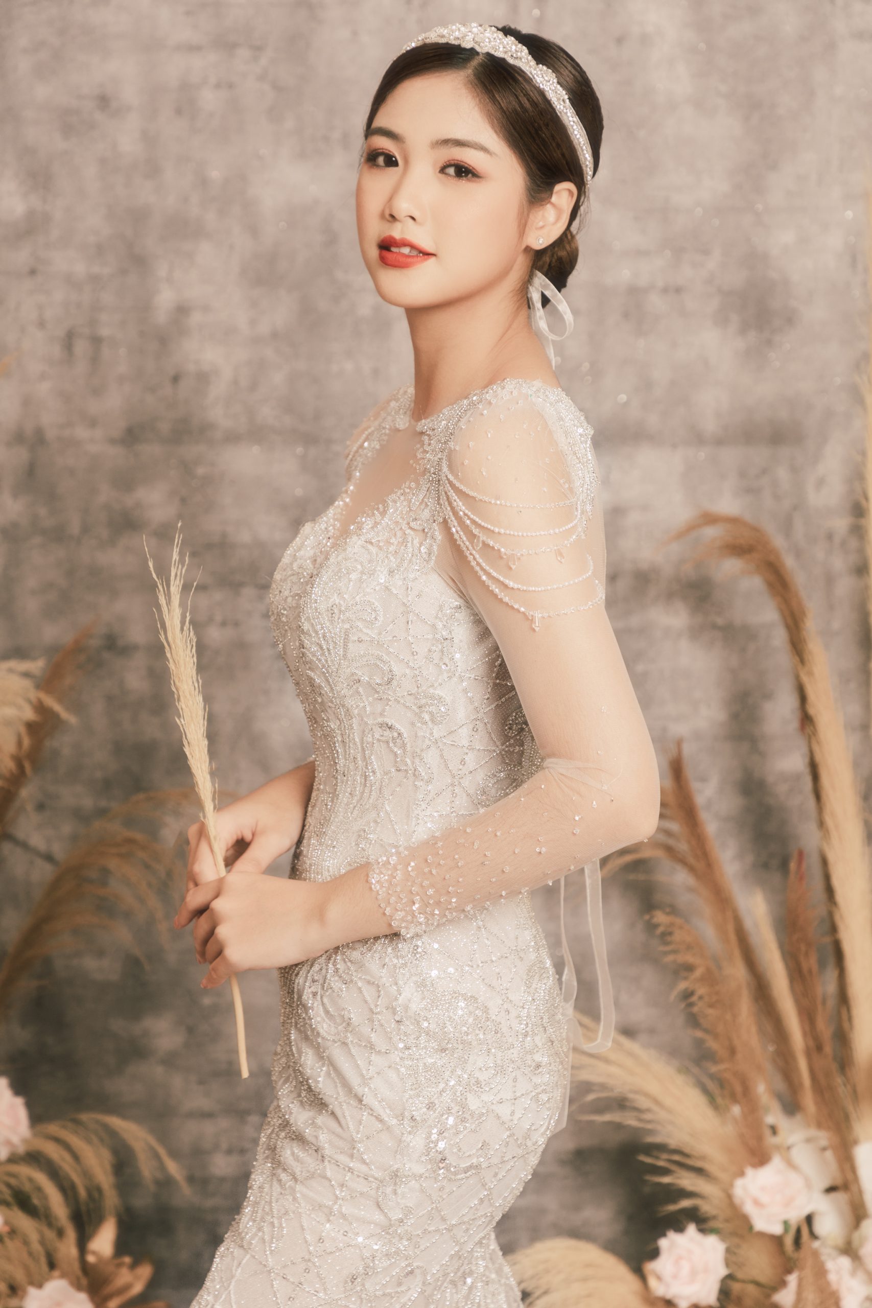 Váy chào bàn luxury