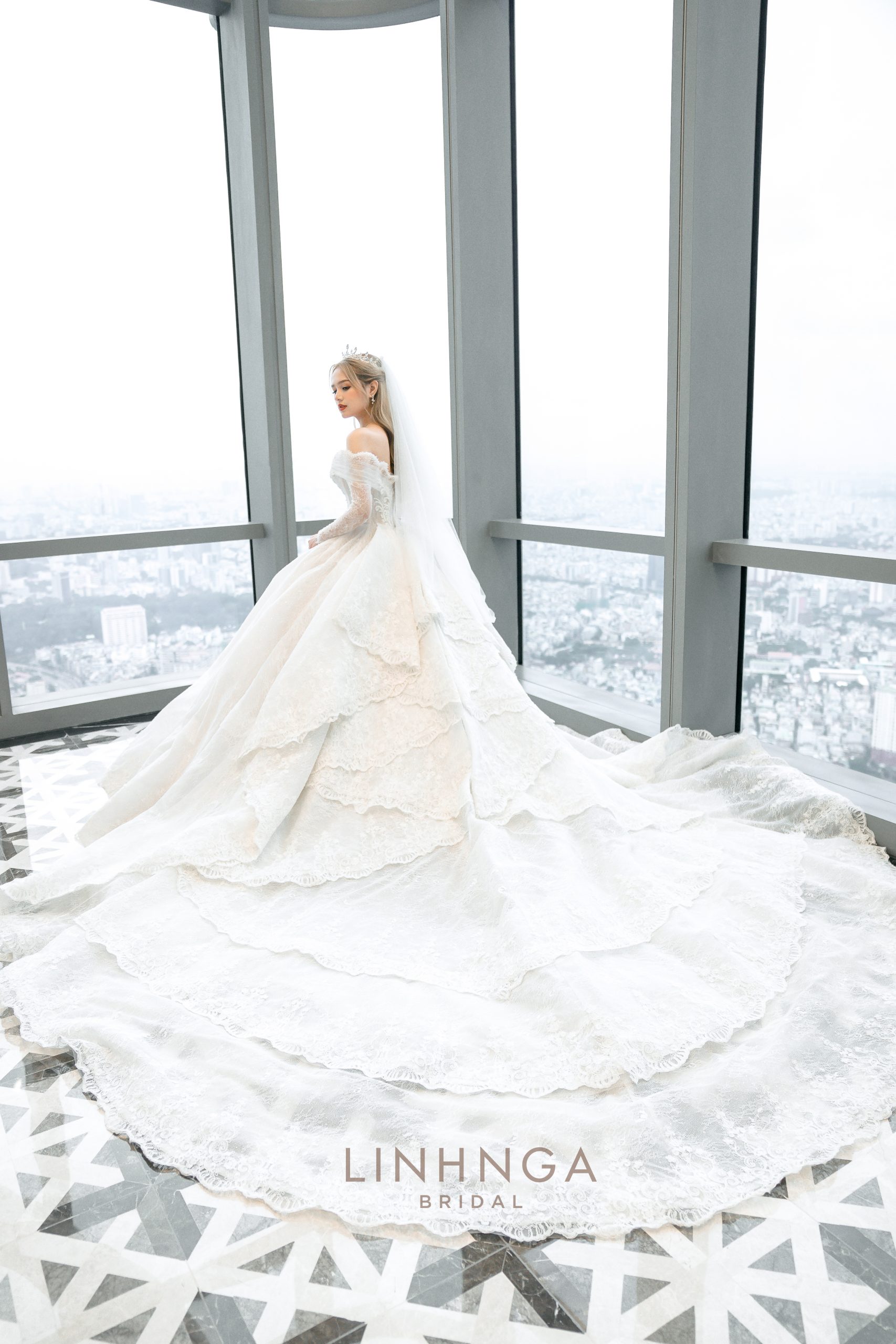 10 mẫu váy cưới xòe công chúa lộng lẫy nhất dành cho cô dâu  CALLA BRIDAL