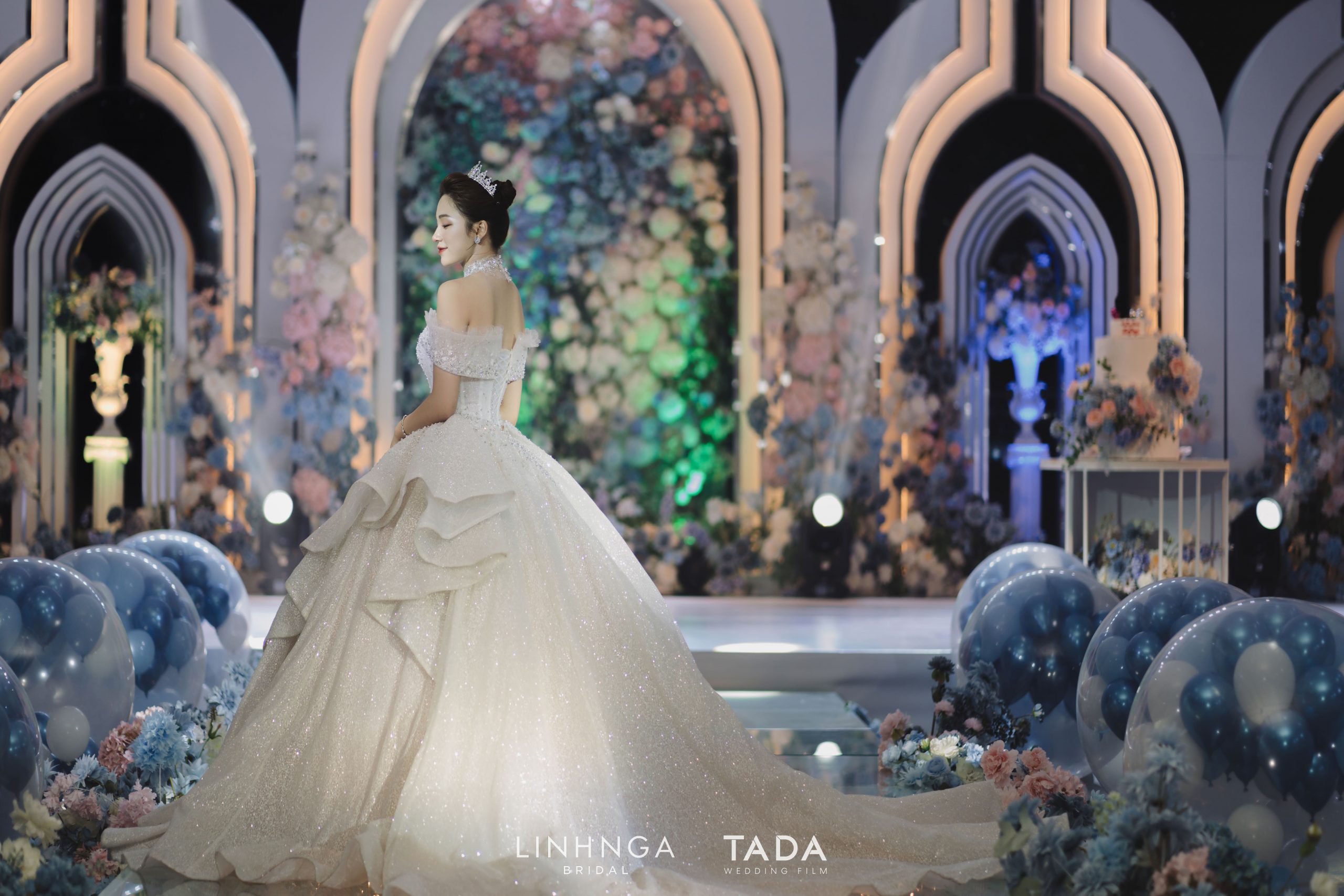 Cô dâu Tiêu Ngọc xinh như công chúa khi diện trang phục váy cưới của Linh Nga Bridal