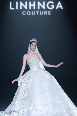Váy lễ dòng Haute Couture – CTH040